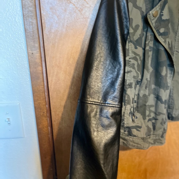 New Look Motorcycle Jacket - Picture 3 of 3